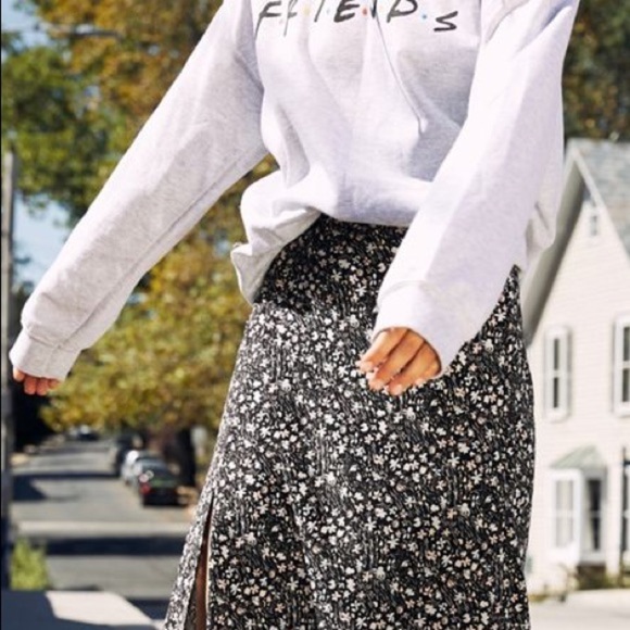 FRIENDS Retro Sitcom Graphic Print Sweatshirt S - Picture 3 of 7